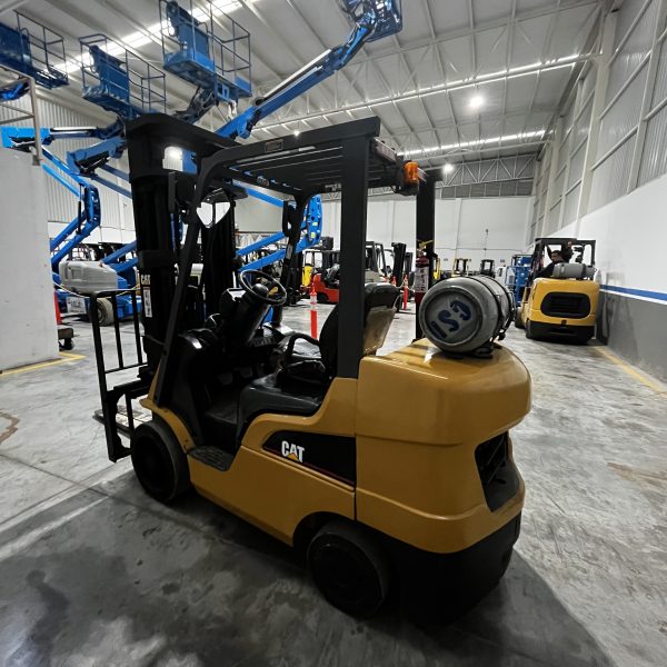 Plataforma articulada Genie en renta y venta México